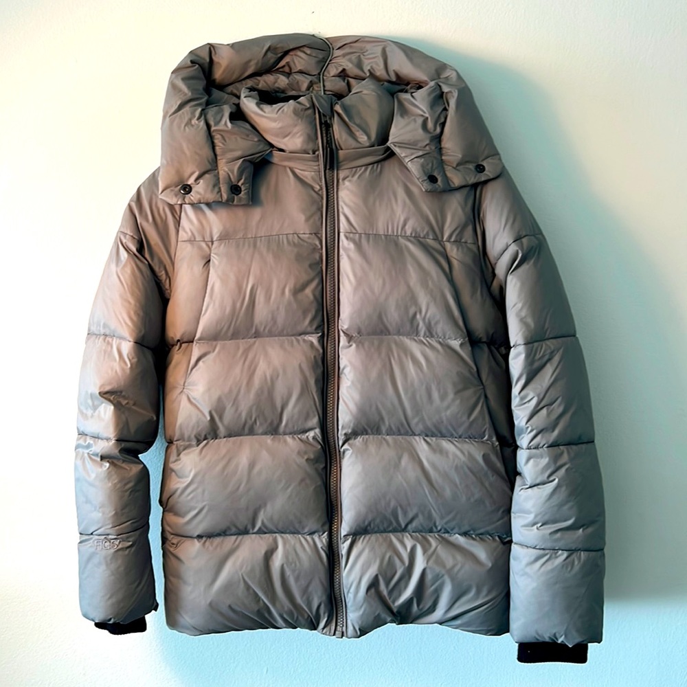 Figs Ozlem Puffer Limited Edition Style Gray brand new tags off